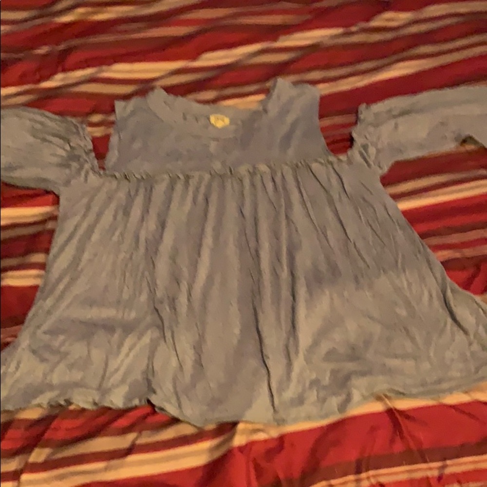 True Craft. Fun gray speckled top.